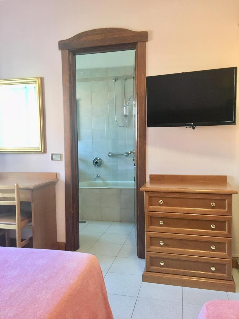 Hotel Sporting Рокказаро Экстерьер фото